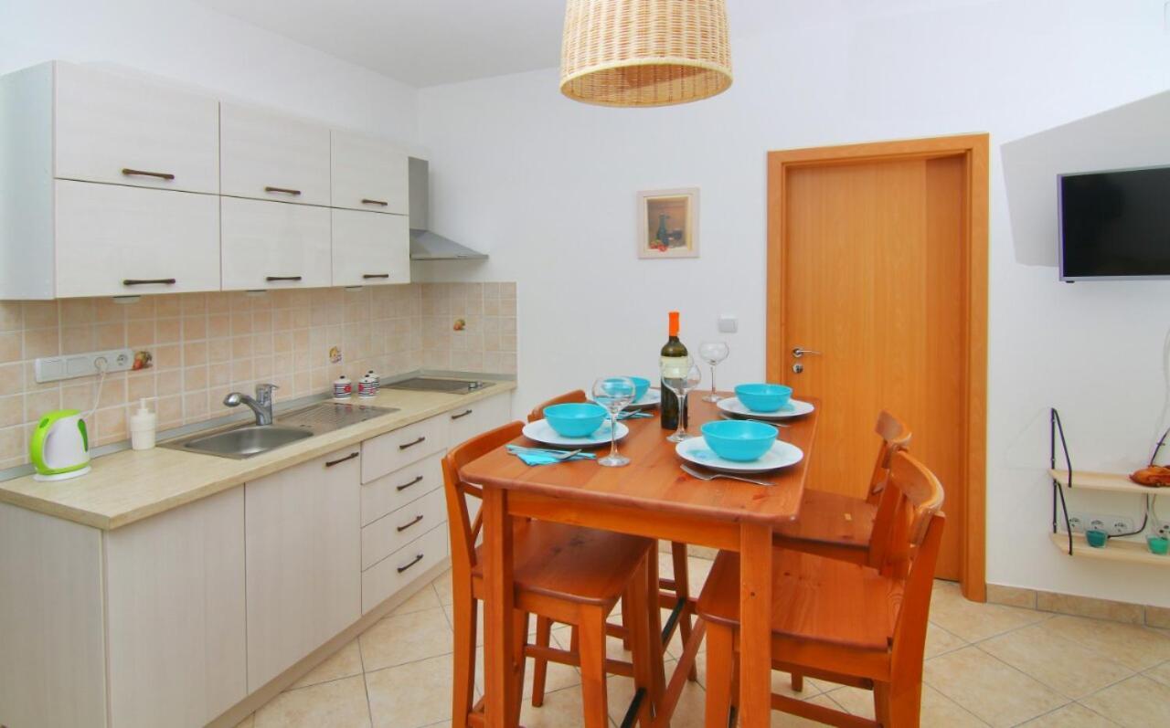 Apartman Eli Smokvica Кленовица Экстерьер фото